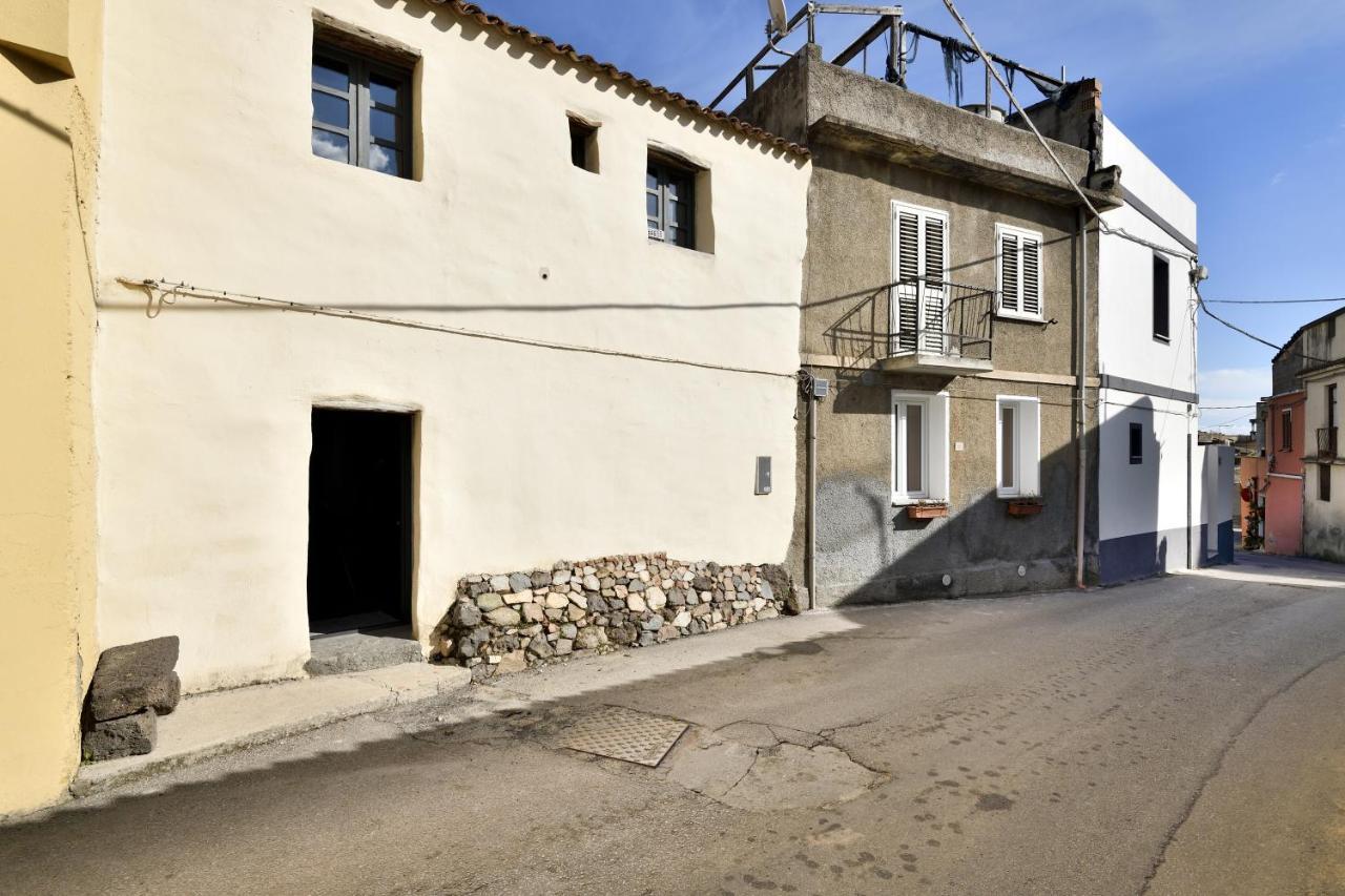 Un Gioiello In Centro Storico Vila Bari Sardo Exterior foto